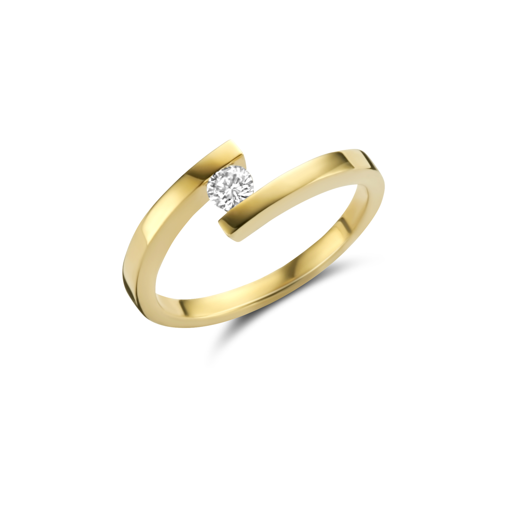 Ring with diamonds