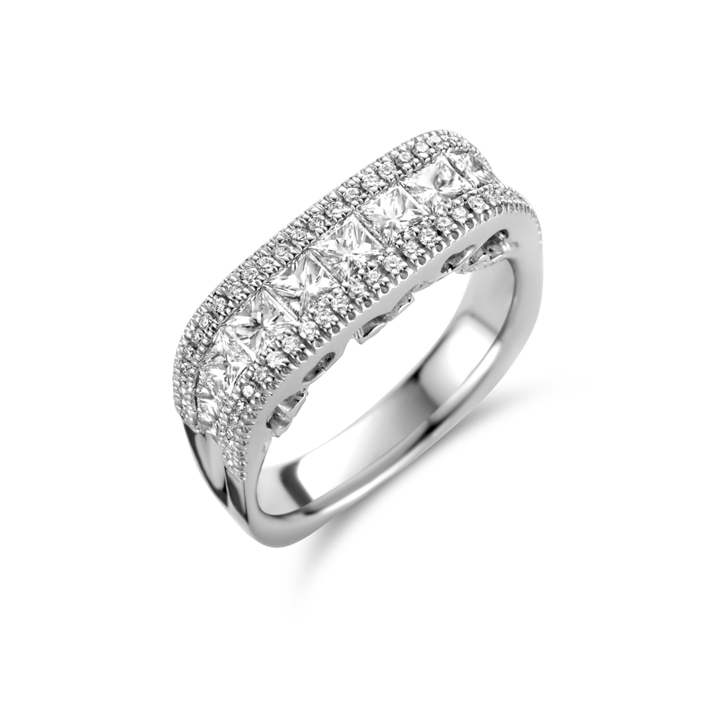 Ring with princess & brilliants