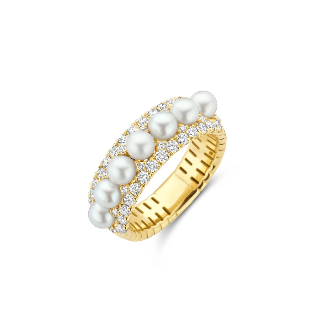 Yellow gold ring with diamonds and pearls