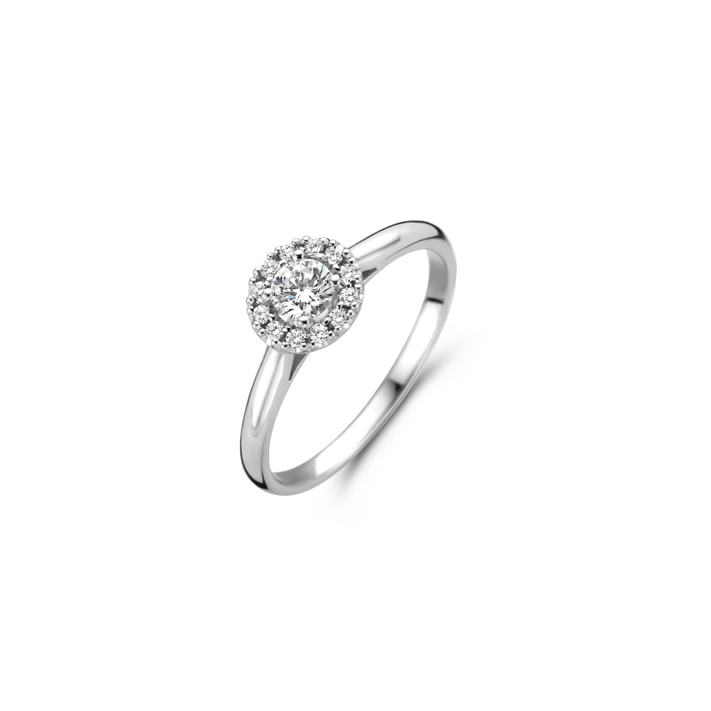 Whitegold solitaire with diamonds