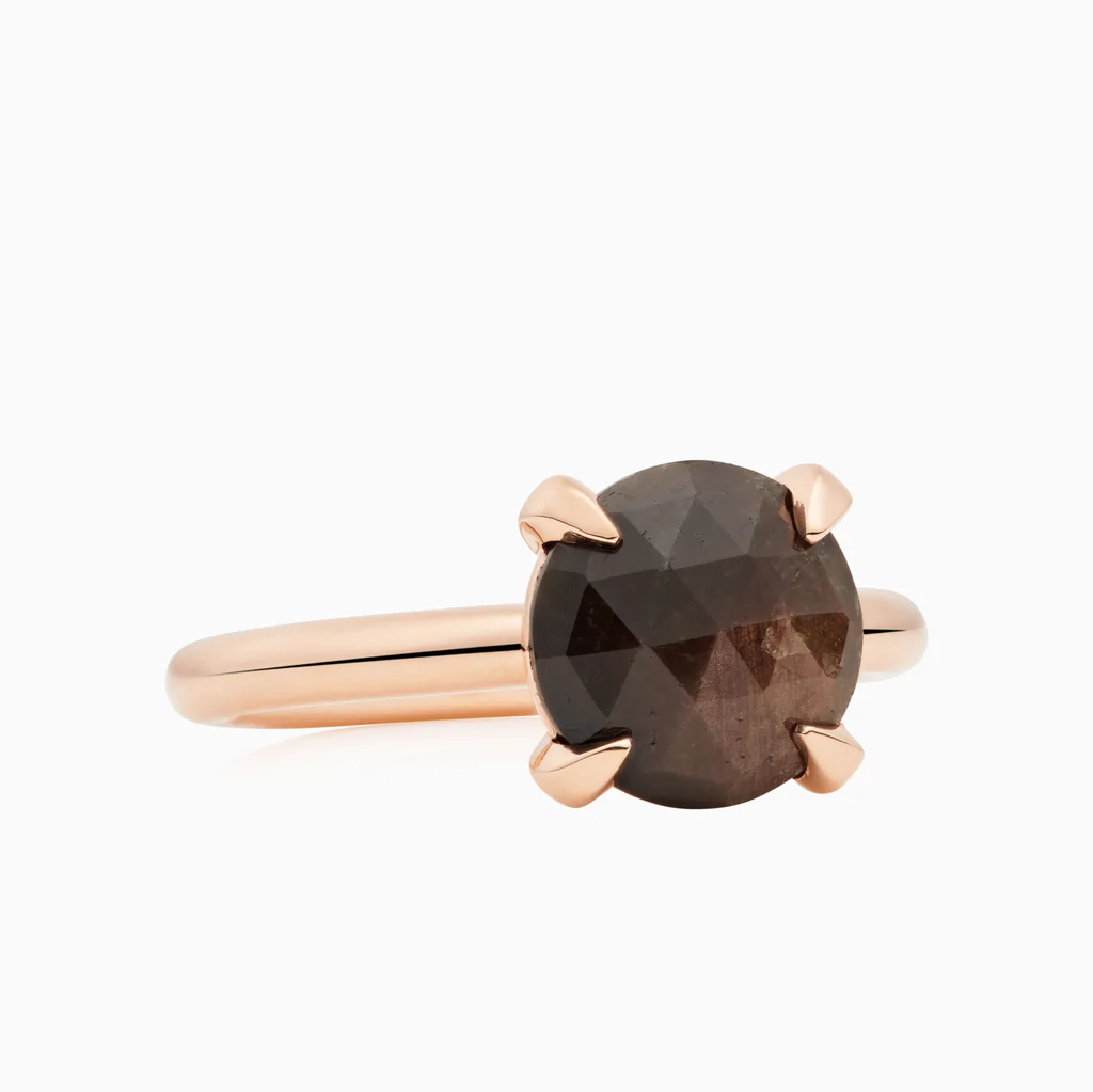 Catch Ring in Pink Gold with Brown Sapphire