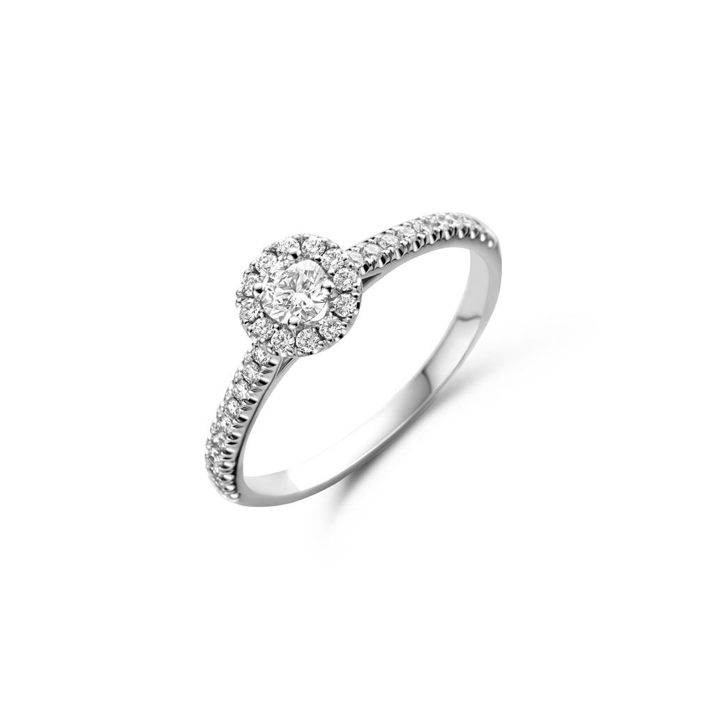 Whitegold ring with diamonds