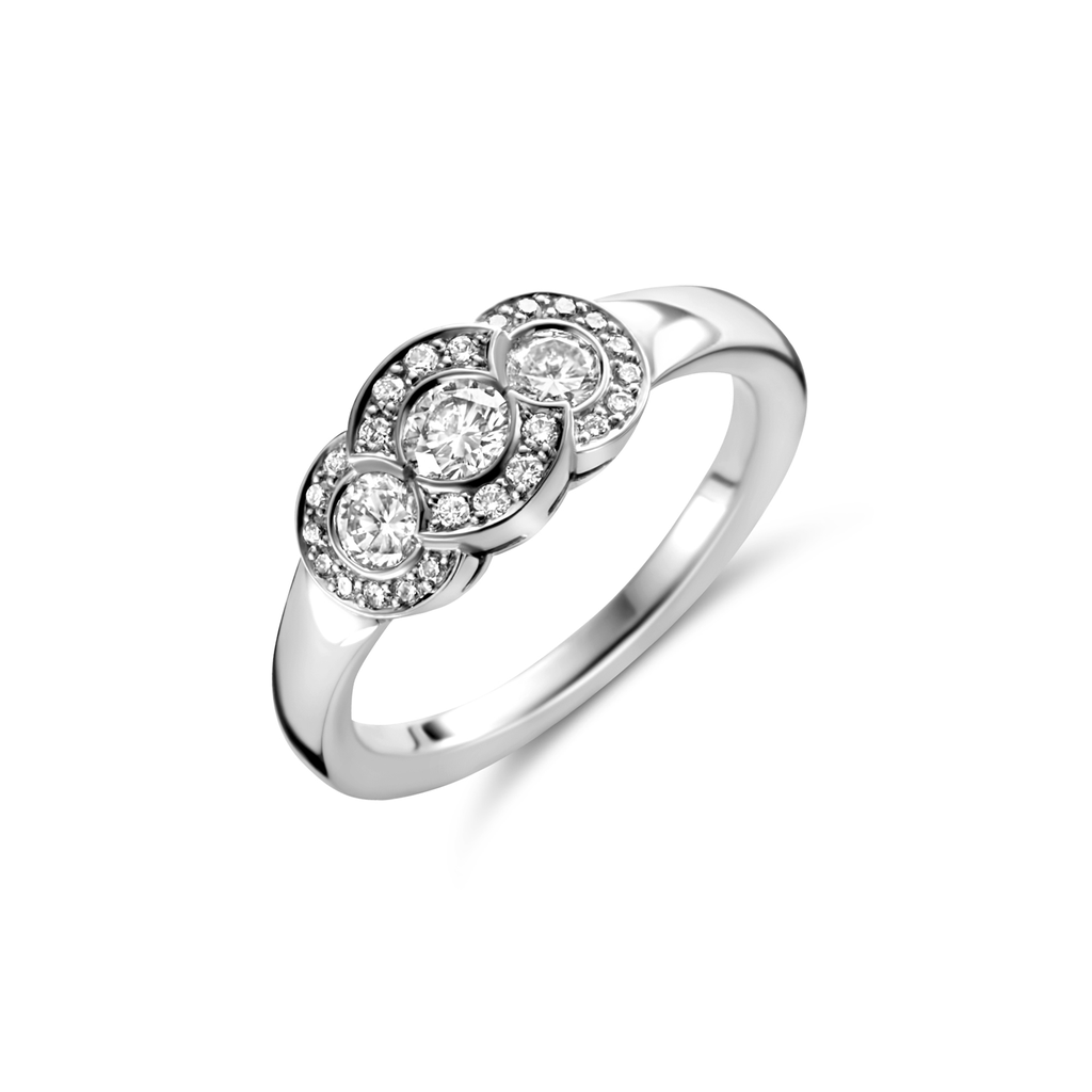Ring White Gold 3 stones+ diamond set