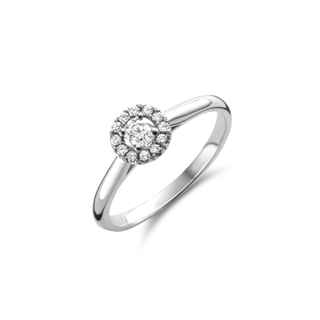 Solitaire white gold