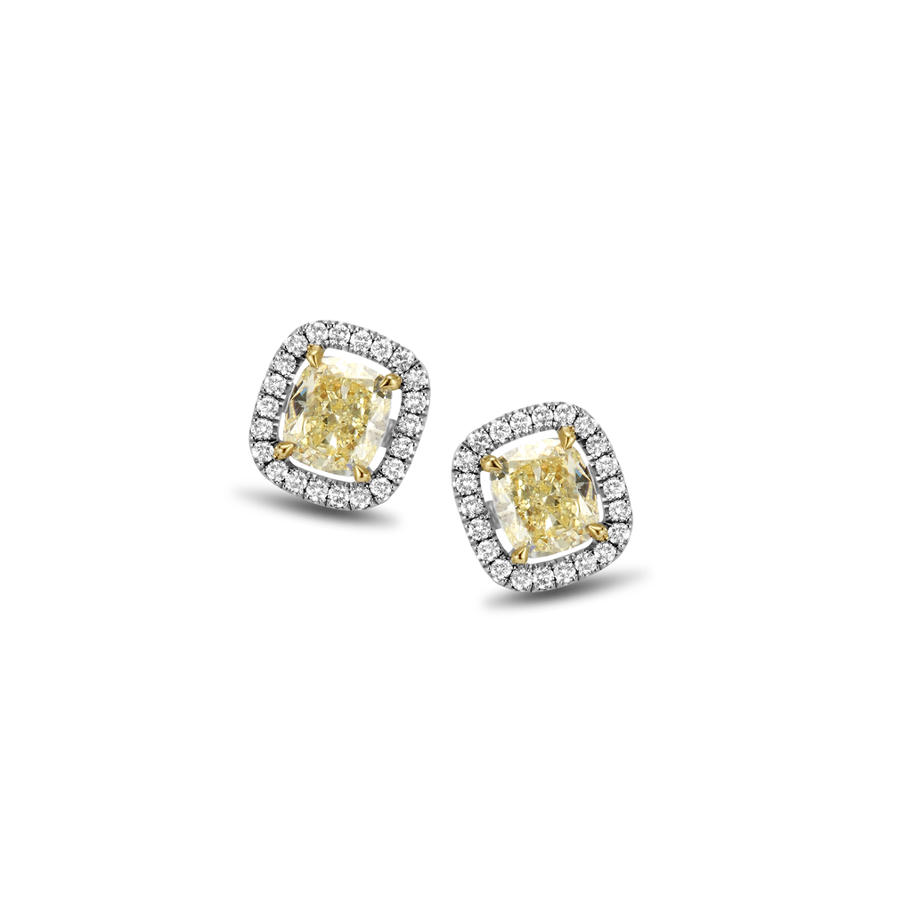 Studs white gold cushion fancy yellow